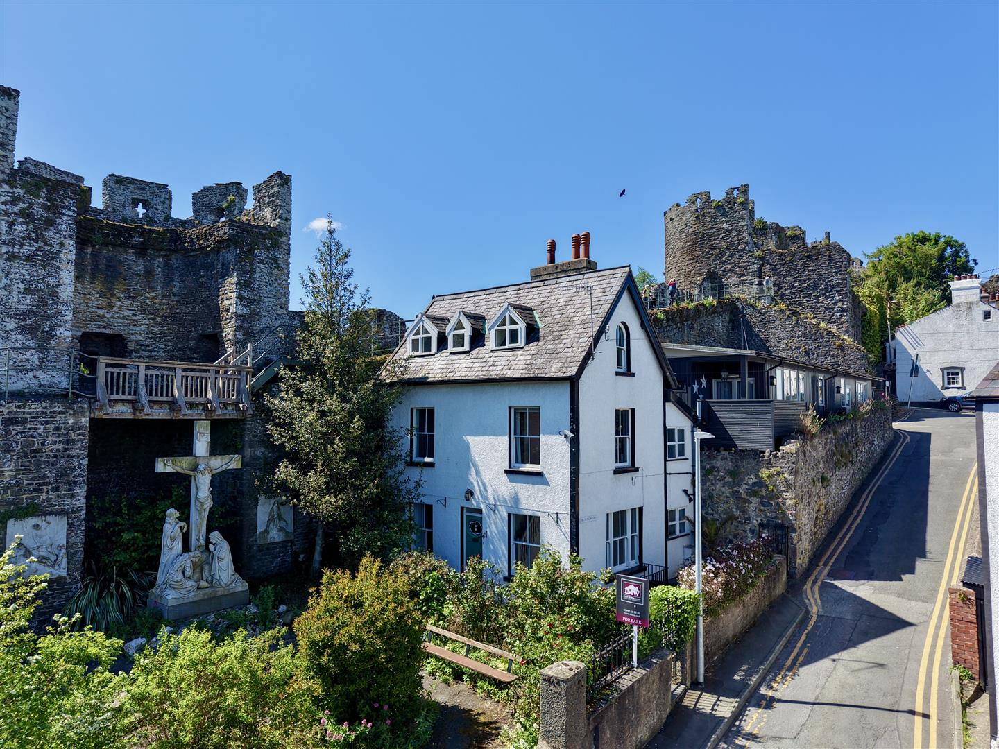Rosemary Lane, Conwy